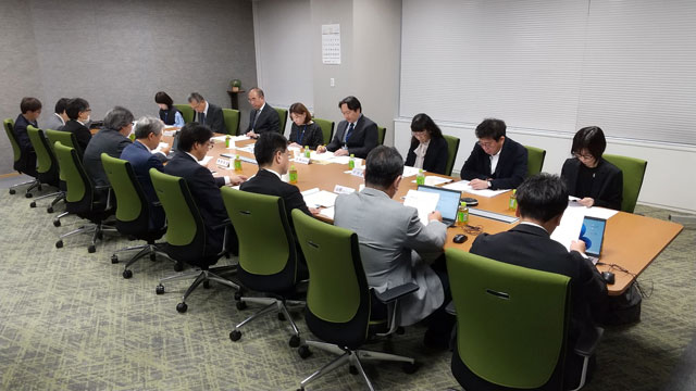 番組審議会の様子(写真)