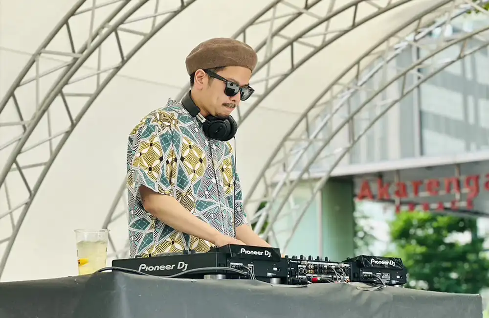 DJ REI KAJIWARA（写真）