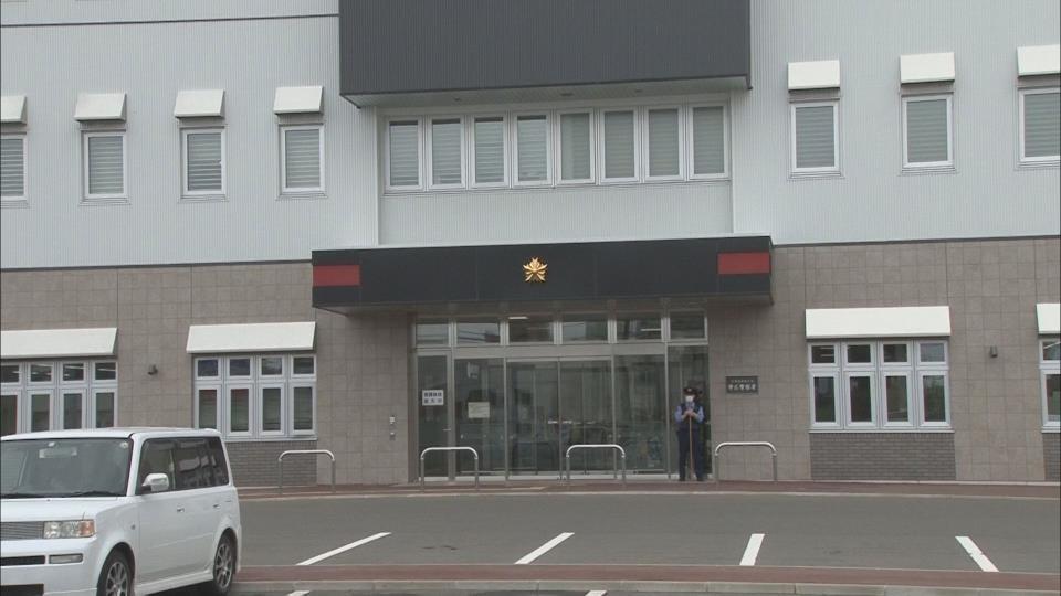 不同意わいせつ容疑で40歳と52歳の男２人を逮捕した帯広警察署