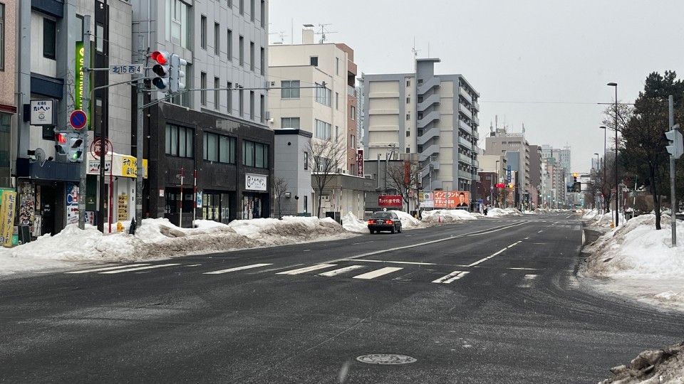 男性がはねられた現場（2日　札幌市北区北15条西4丁目）