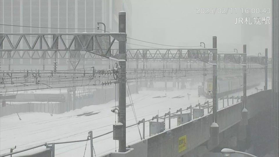 JR札幌駅（11日午後4時ごろ）