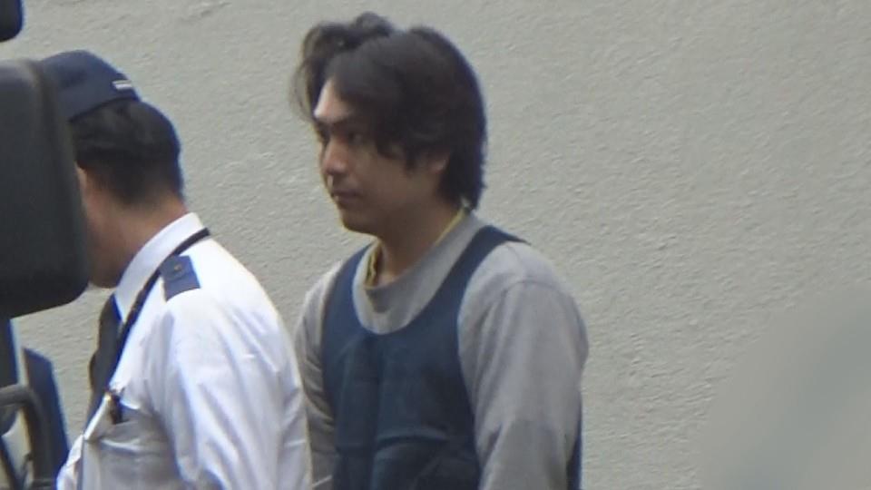 送検される鈴木陸被告25歳（去年10月　札幌豊平警察署）