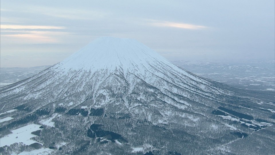 “蝦夷富士”羊蹄山（標高1898m）