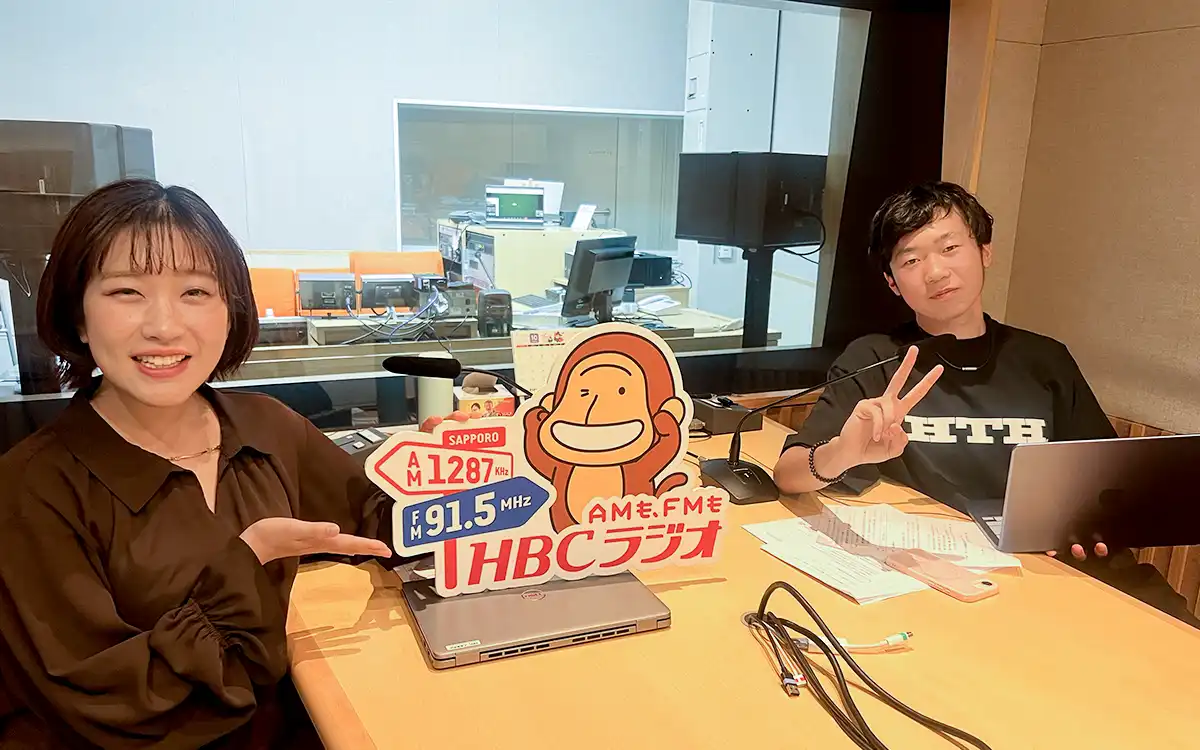 堺結世さんインタビューの様子（写真）